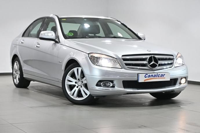 Usado Mercedes C200 Avantgarde 184 CV (135 kW) 2008 Plateado Berlina