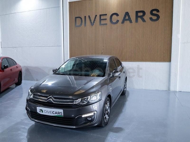 Usado Citroën C-Elysee I Shine 102 CV (75 kW) 2019 Gris / plata Berlina