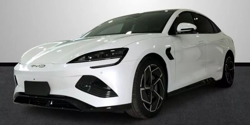 Blanco Nuevo 2025 BYD Seal Berlina | 39.235 € (Buen precio) - Imagen 1/4