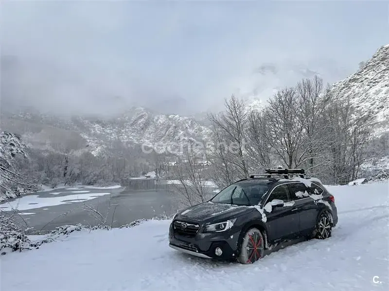 Usado Subaru Outback 175 CV (128 kW) 2020 Azul Familiar
