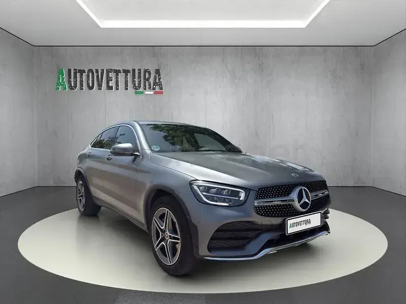 Usado Mercedes GLC220 194 CV (142 kW) 2022 Gris / plata SUV