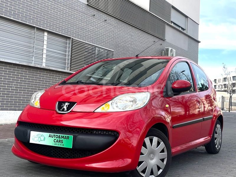 Rojo Usado 2007 Peugeot 107 Utilitario | 3490 € (Buen precio) - Imagen 1/4