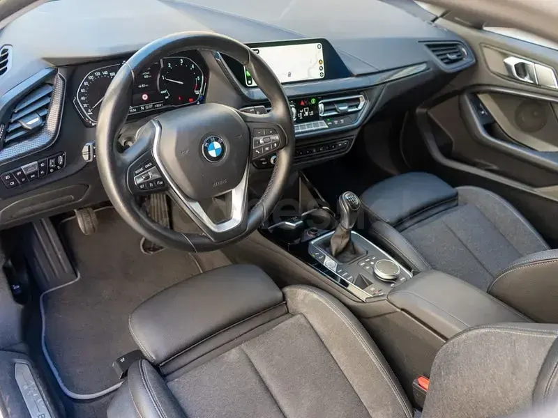 Usado BMW 116 Shadowline 116 CV (85 kW) 2021 Blanco Utilitario
