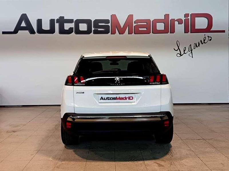 Usado Peugeot 3008 Allure 131 CV (96 kW) 2019 Blanco SUV