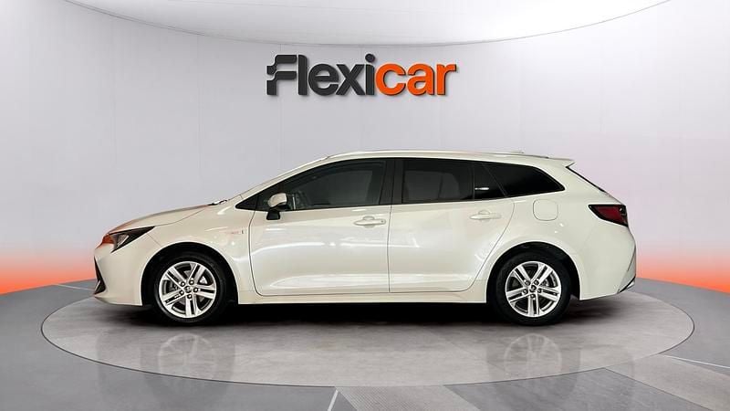 Usado Toyota Corolla Active 122 CV (89 kW) 2021 Blanco Familiar