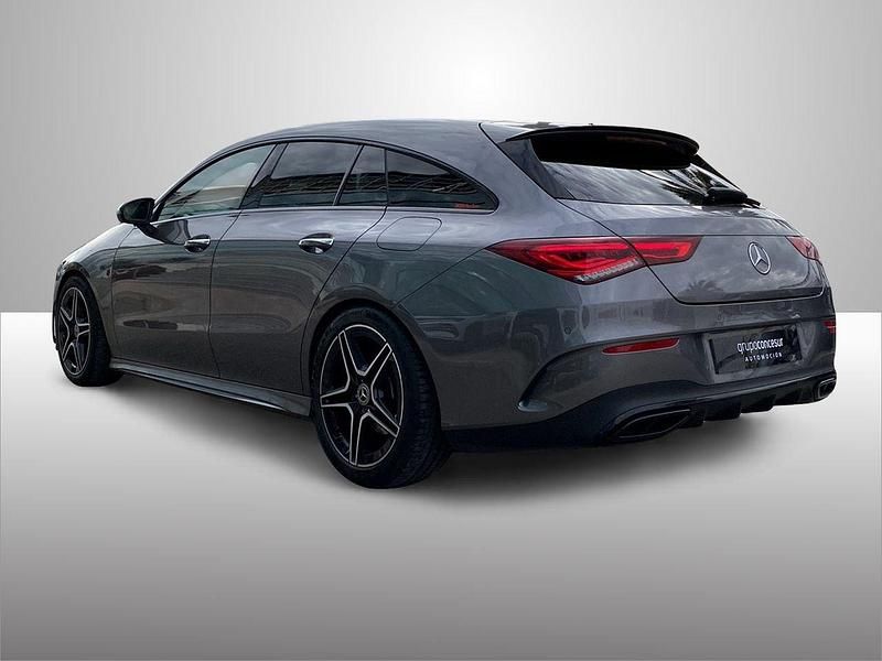 Usado Mercedes CLA200 Shooting Brake 150 CV (110 kW) 2025 Gris Familiar