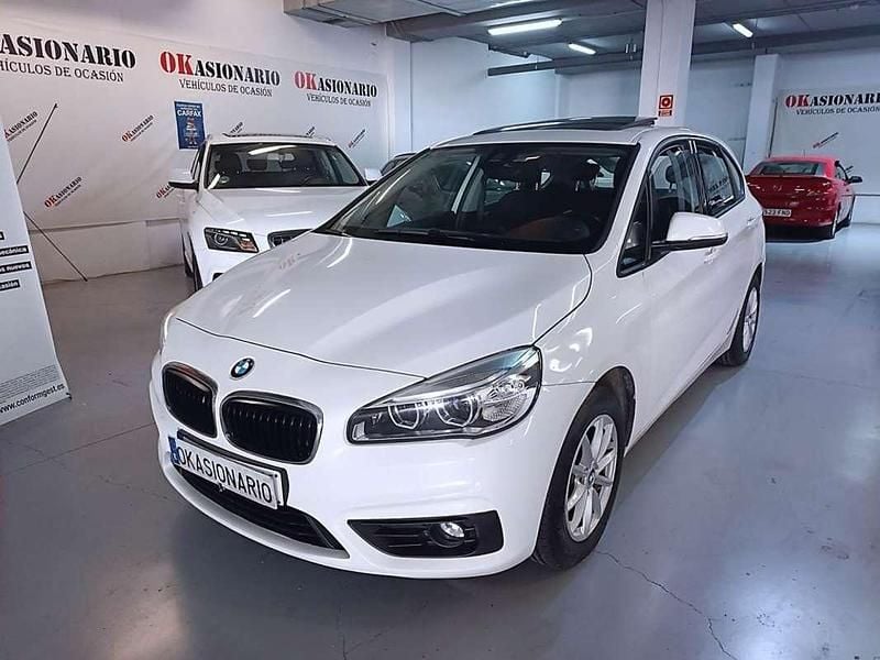 Usado BMW 218 Active Tourer 150 CV (110 kW) 2016 Blanco Monovolumen