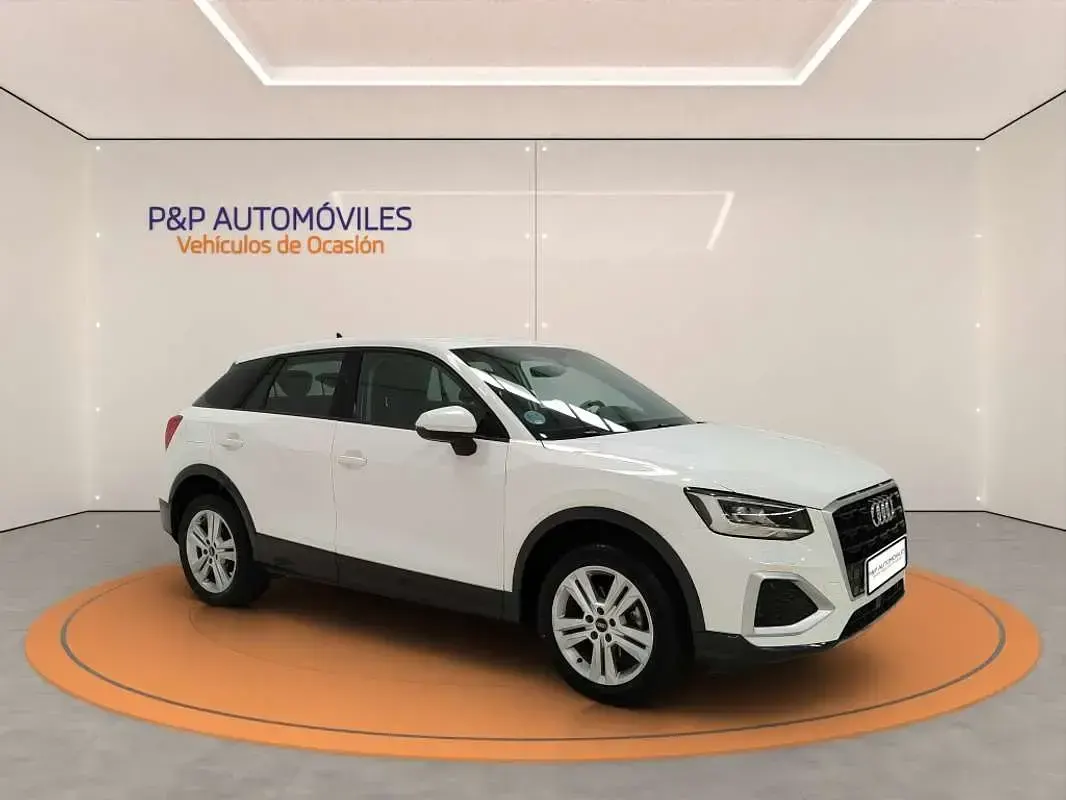 Usado Audi Q2 Advanced 150 CV (110 kW) 2021 Blanco SUV
