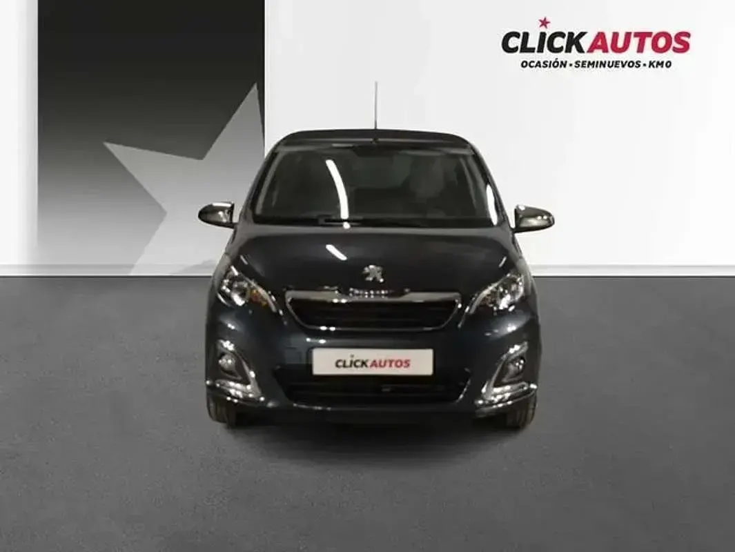 Usado Peugeot 108 Allure 72 CV (52 kW) 2021 Gris Utilitario