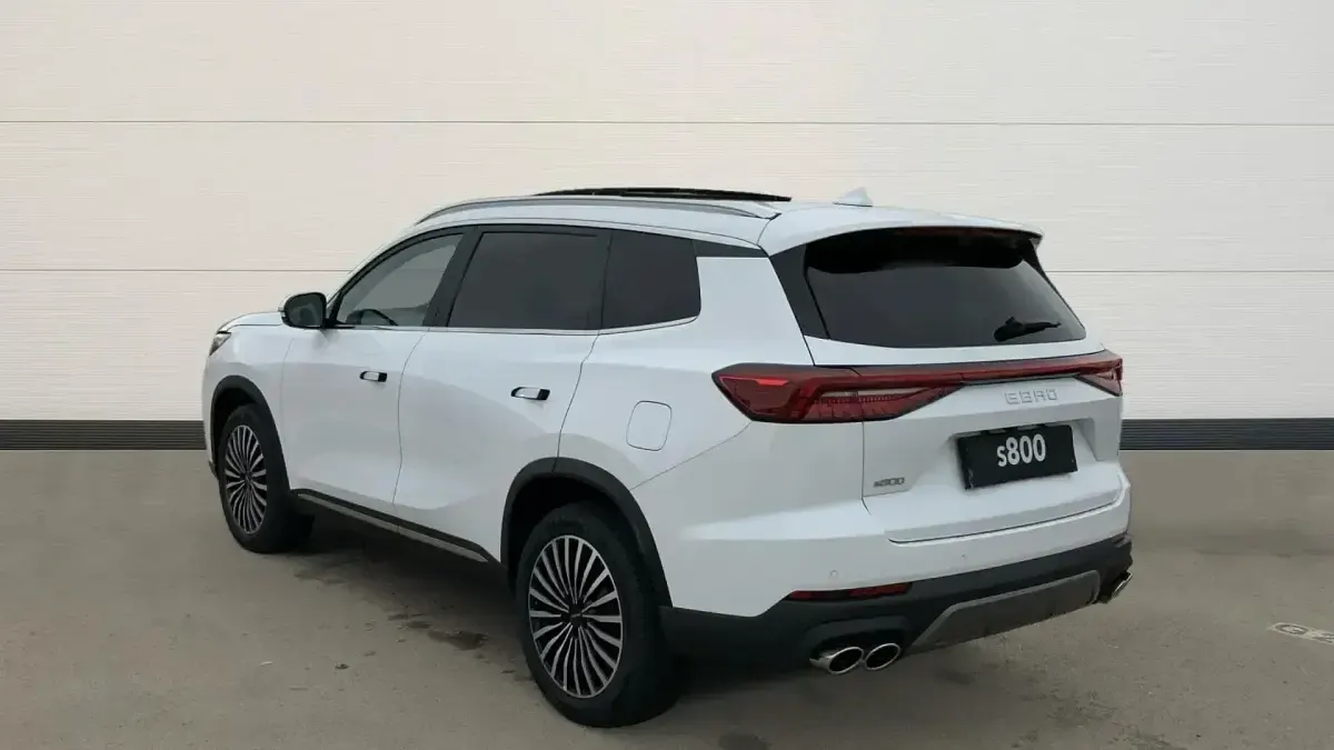 Nuevo Ebro s800 Luxury 147 CV (108 kW) 2025 Blanco SUV