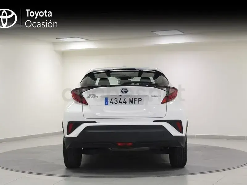 Usado Toyota C-HR Active 122 CV (89 kW) 2023 Blanco SUV