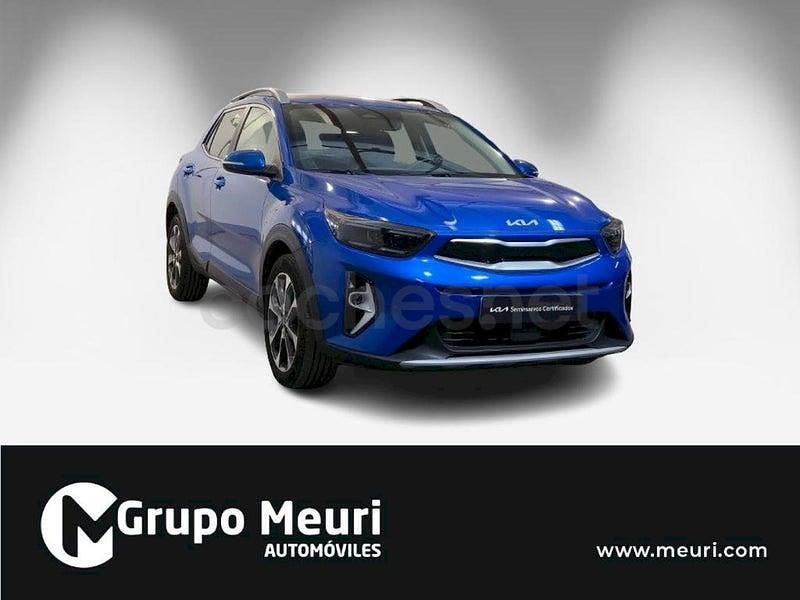 Usado Kia Stonic Style 100 CV (73 kW) 2023 Azul SUV