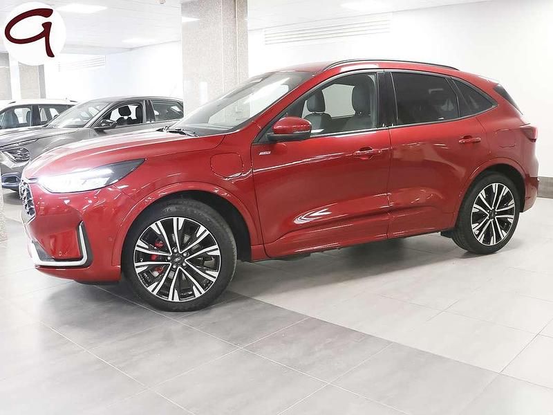 Usado Ford Kuga ST-Line X 150 CV (110 kW) 2024 Rojo SUV