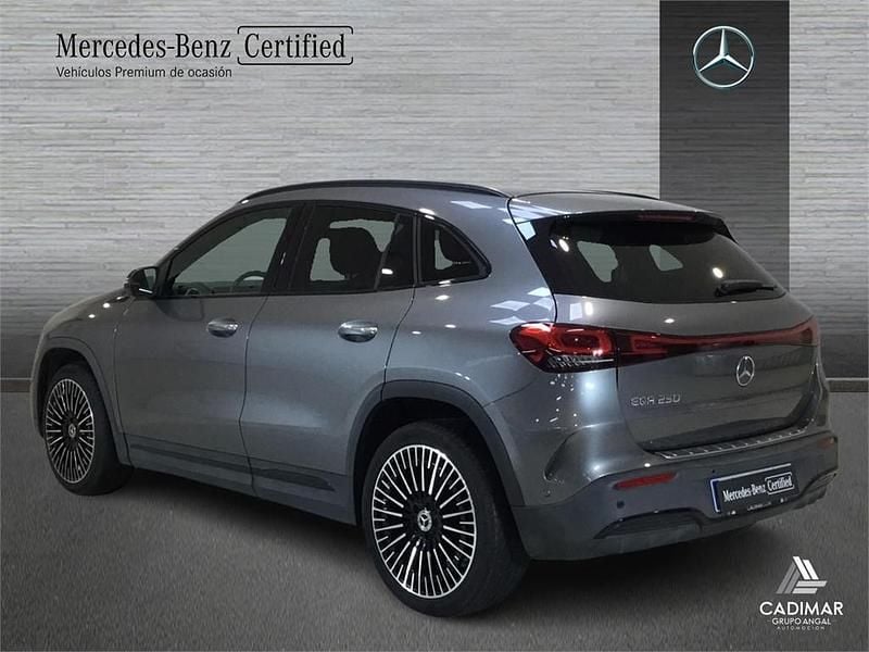 Usado Mercedes EQA250 139 kW (190 CV) 2021 Gris SUV