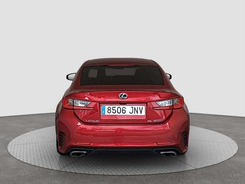 Usado Lexus RC300h Executive Line 223 CV (164 kW) 2016 Granate Coupe