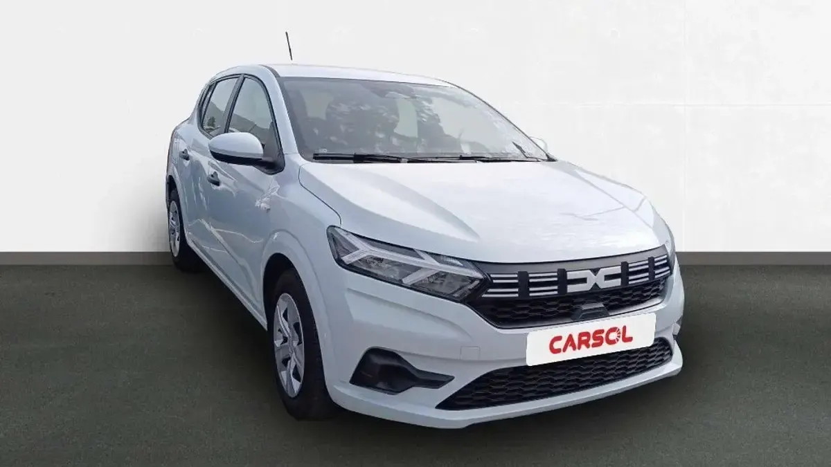 Usado Dacia Sandero Essentiel 101 CV (74 kW) 2025 Blanco Utilitario