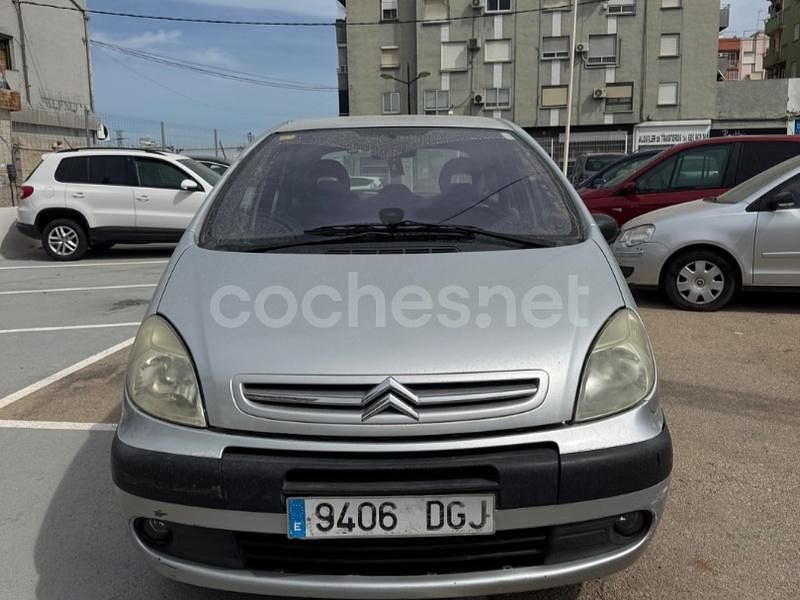 Gris / plata Usado 2005 Citroën Xsara Picasso Exclusive Monovolumen | 2750 € (Precio justo) - Imagen 1/4