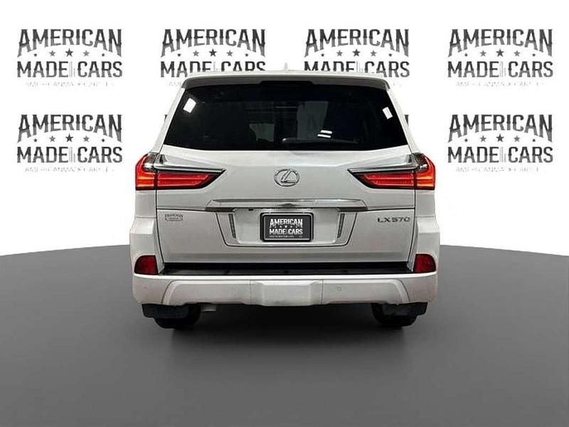 Usado Lexus LX570 383 CV (281 kW) 2021 Blanco SUV