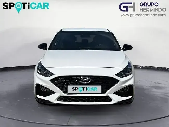 Usado Hyundai i30 N Line 120 CV (88 kW) 2022 Blanco