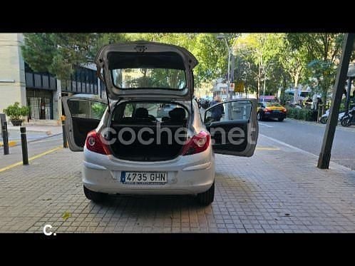 Usado Opel Corsa 90 CV (66 kW) 2008 Gris / plata Berlina