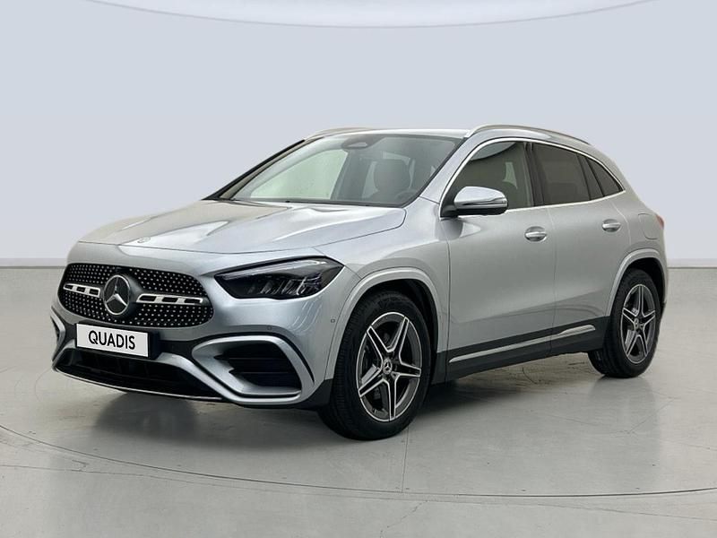 Nuevo Mercedes GLA200 150 CV (110 kW) 2025 Gris plata SUV