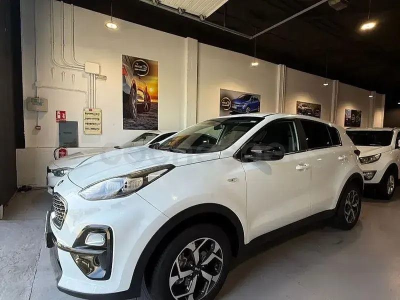 Usado Kia Sportage 132 CV (97 kW) 2019 Blanco SUV