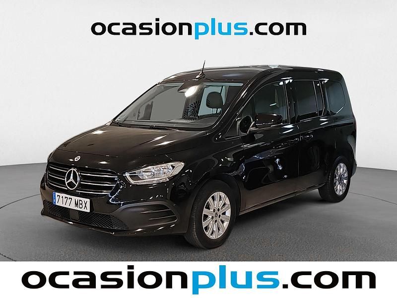 Negro Usado 2022 Mercedes 180 Berlina | 22.223 € (Buen precio) - Imagen 1/4