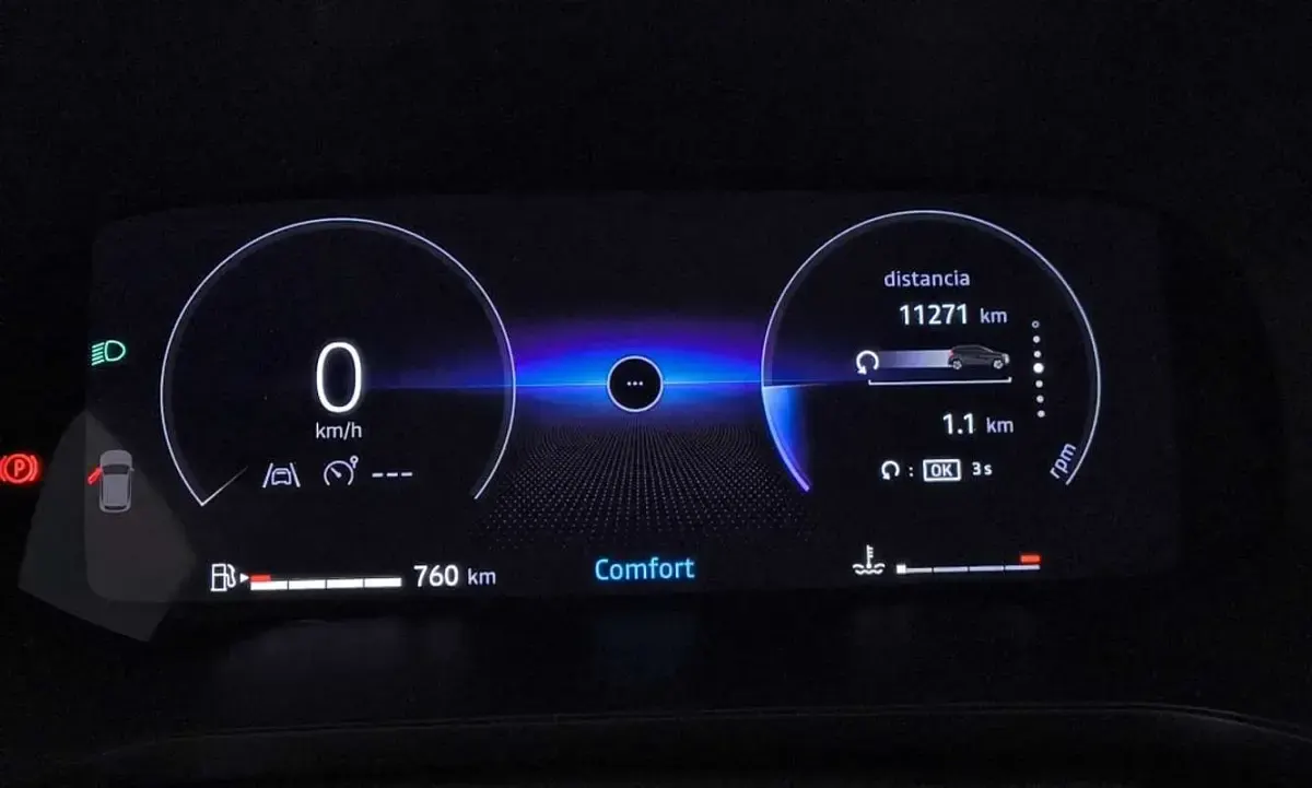Usado Renault Captur Techno 101 CV (74 kW) 2025 Gris SUV