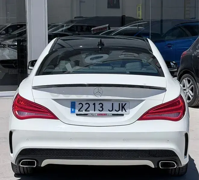 Usado Mercedes CLA200 AMG line 136 HP (100 kW) 2016 Branco Sedan