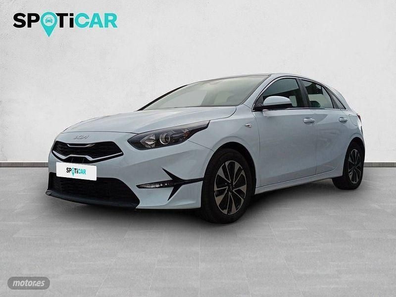 Blanco Usado 2025 Kia Ceed Utilitario | 20.900 € (Precio justo) - Imagen 1/4