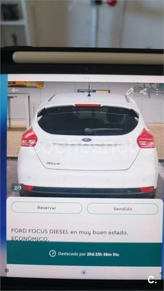Usado Ford Focus Trend 120 CV (88 kW) 2015 Blanco Berlina