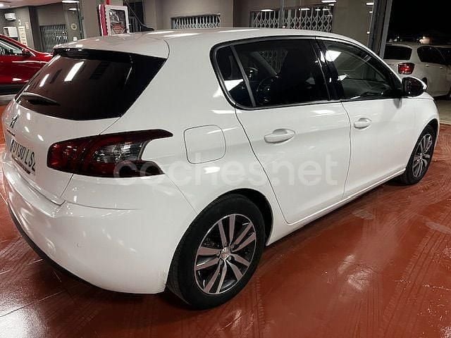 Blanco Usado 2021 Peugeot 308 Active Berlina | 9900 € (Super precio) - Imagen 1/4