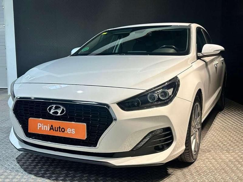 Brugt Hyundai i30 120 HK (88 kW) 2018 Hvid Hatchback
