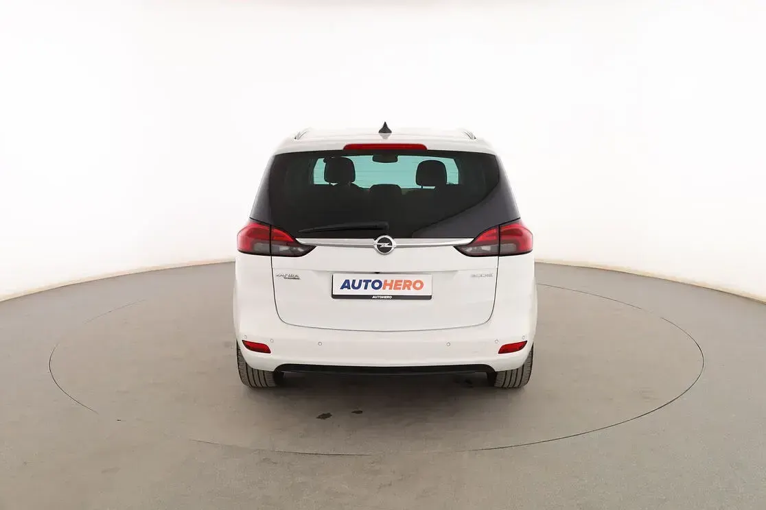 Usado Opel Zafira Tourer Excellence 136 CV (100 kW) 2016 Blanco Monovolumen
