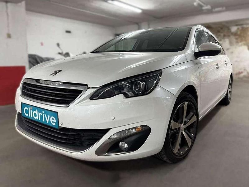 Usado Peugeot 308 Allure 131 CV (96 kW) 2016 Blanco Utilitario