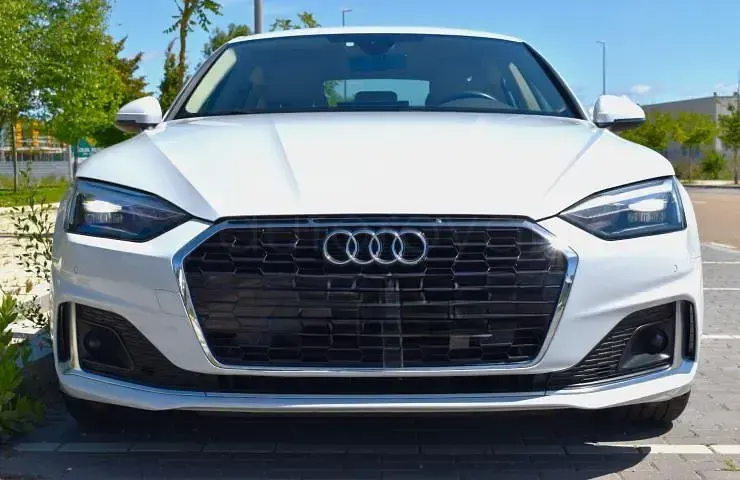 Usado Audi A5 Sportback Advanced 163 CV (119 kW) 2020 Blanco (glacier) Utilitario