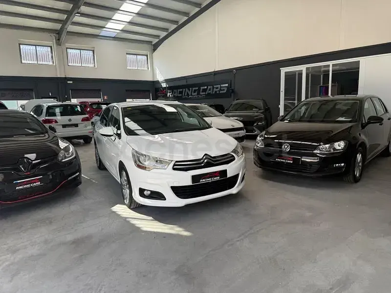Usado Citroën C4 114 CV (83 kW) 2014 Blanco Berlina