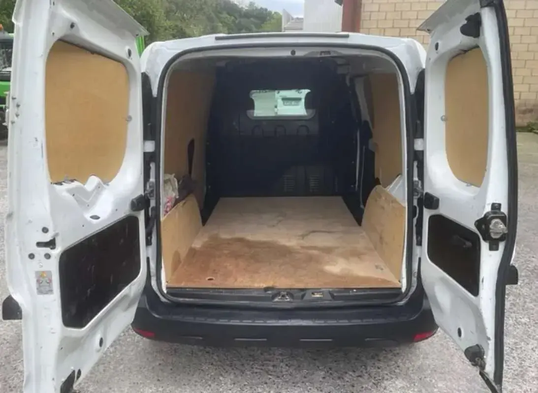 Usado Dacia Dokker Essentiel 90 CV (66 kW) 2018 Monovolumen