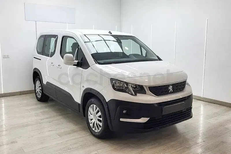 Usado Peugeot Rifter Active 102 CV (75 kW) 2021 Blanco Monovolumen