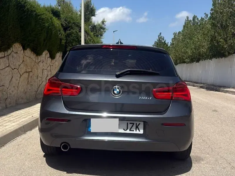 Usado BMW 118 150 CV (110 kW) 2017 Gris / plata Utilitario