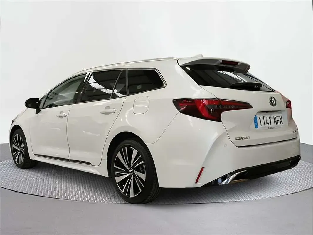 Usado Toyota Corolla Style 177 CV (130 kW) 2025 Familiar