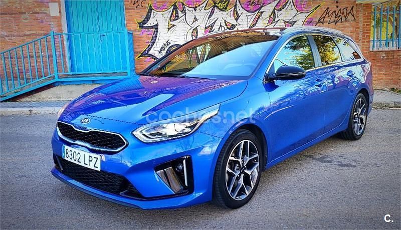 Usado Kia Ceed GT GT-Line 160 CV (117 kW) 2021 Azul Familiar