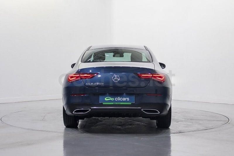 Usado Mercedes CLA250e 218 CV (160 kW) 2022 Azul Berlina