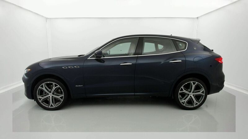 Usado Maserati Levante 350 CV (257 kW) 2021 Blu nobile SUV