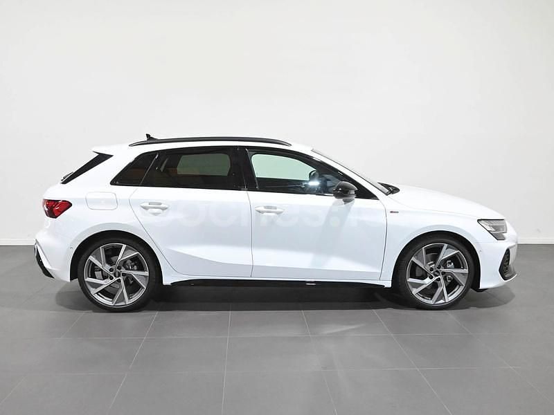 Usado Audi A3 S-Line 150 CV (110 kW) 2025 Blanco Berlina