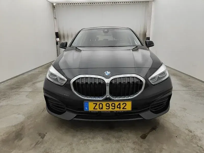 Usado BMW 116 Comfort Edition 116 CV (85 kW) 2021 Negro Utilitario