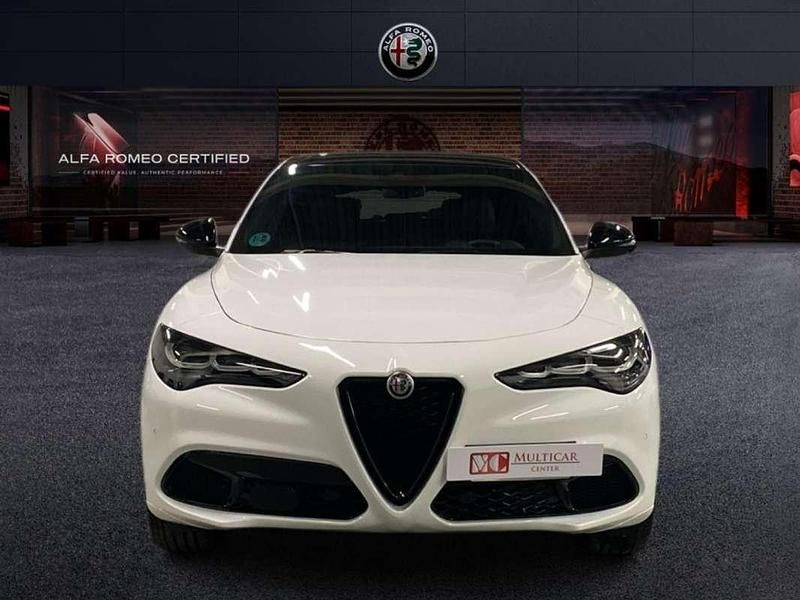 Usado Alfa Romeo Stelvio 211 CV (155 kW) 2024 Blanco SUV