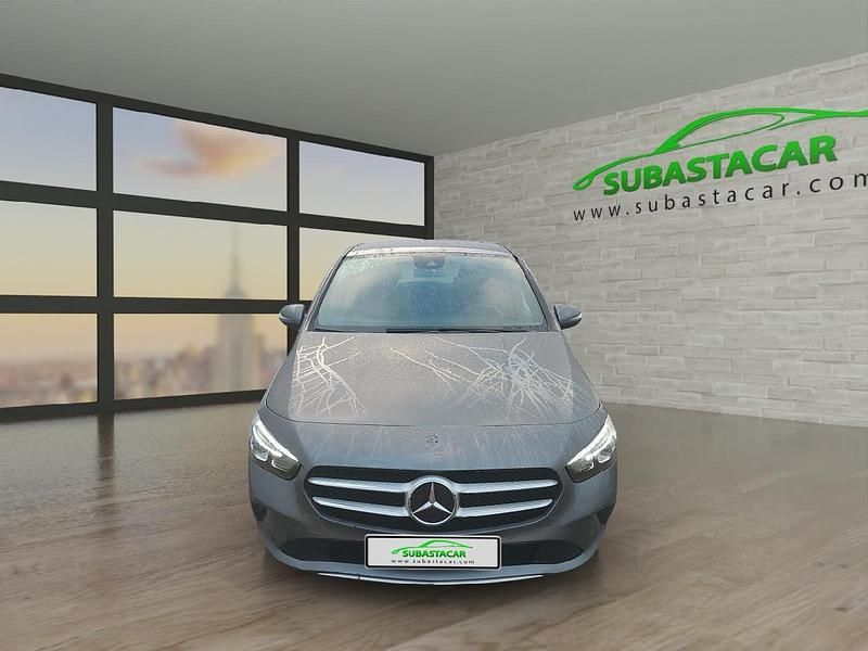 Usado Mercedes B200 150 CV (110 kW) 2020 Gris metalizado Monovolumen