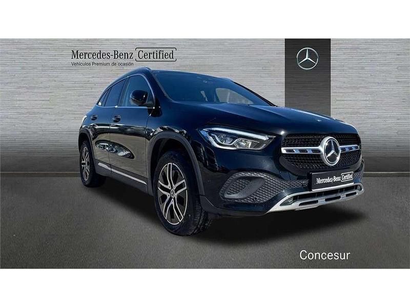 Usado Mercedes GLA200 136 CV (100 kW) 2022 Negro SUV