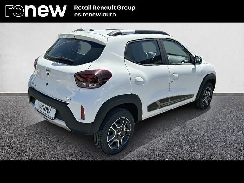 Usado Dacia Spring Comfort Plus 33 kW (45 CV) 2022 Blanco Utilitario